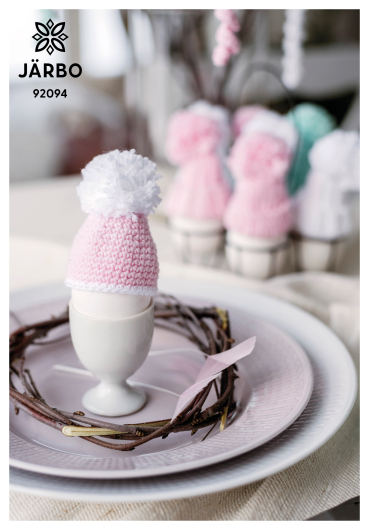 Stickade och virkade äggmössor till påskbordet