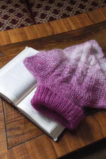 Poesi - stickad halskrage