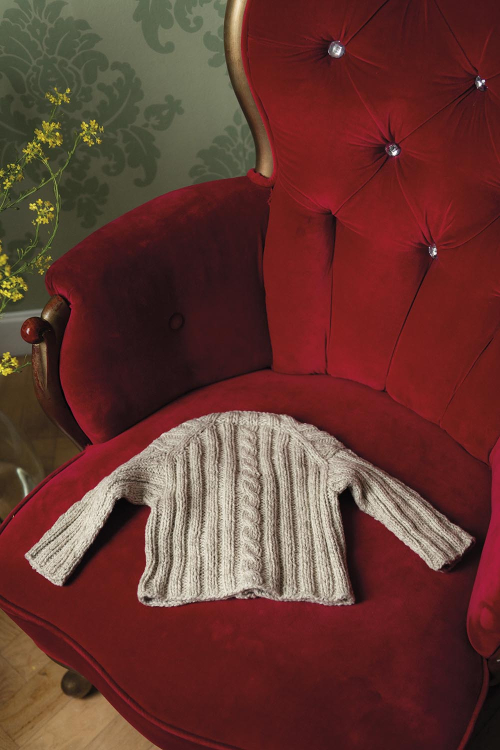 Gladiolus - babykofta med fläta