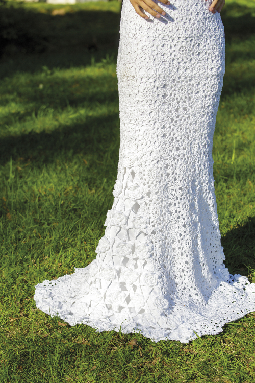 Virkad brudklänning