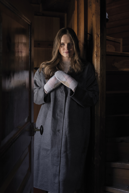 Fjällsol – strukturvirkade vantar