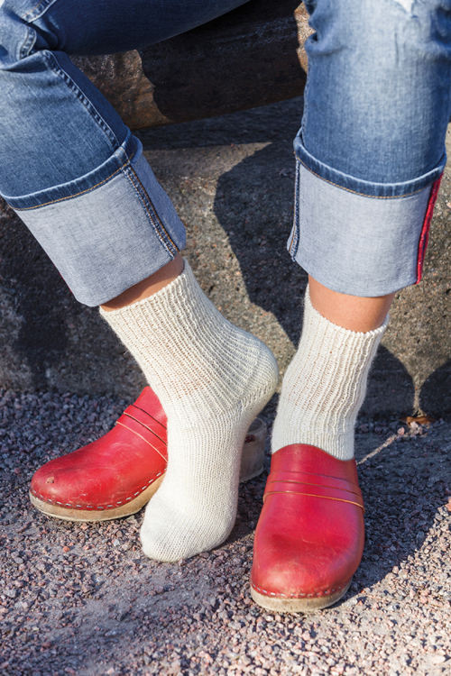 Olika sockor med bumeranghäl