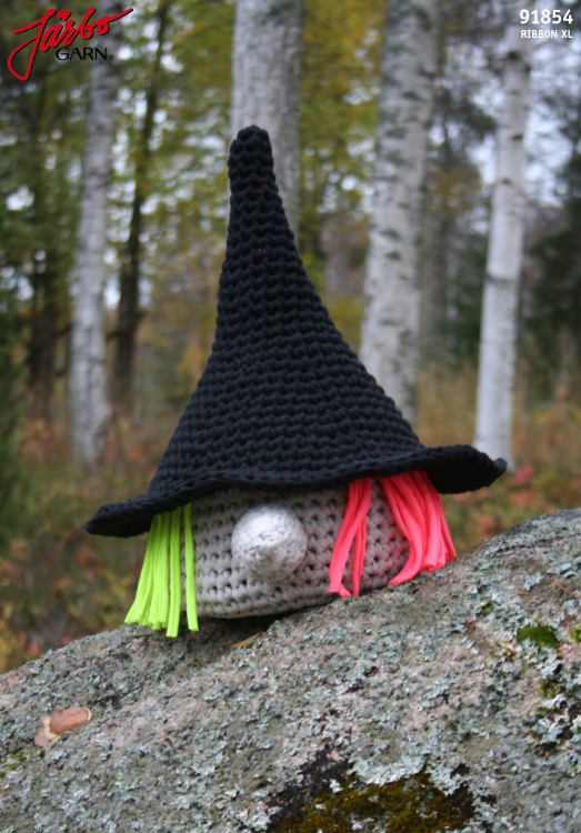 Virkad häxa - amigurumi