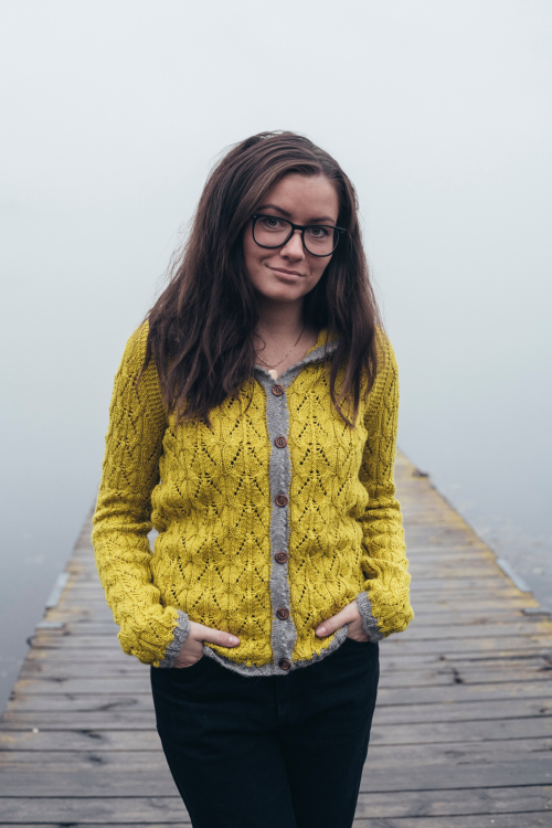 Höstlöv - mönsterstickad luvkofta till barn och vuxen