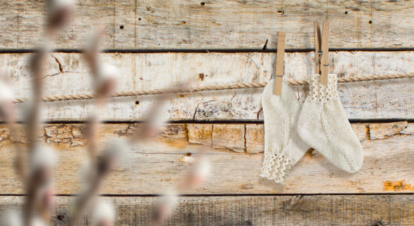 Lill-Kobbe – Flätstickade babysockor